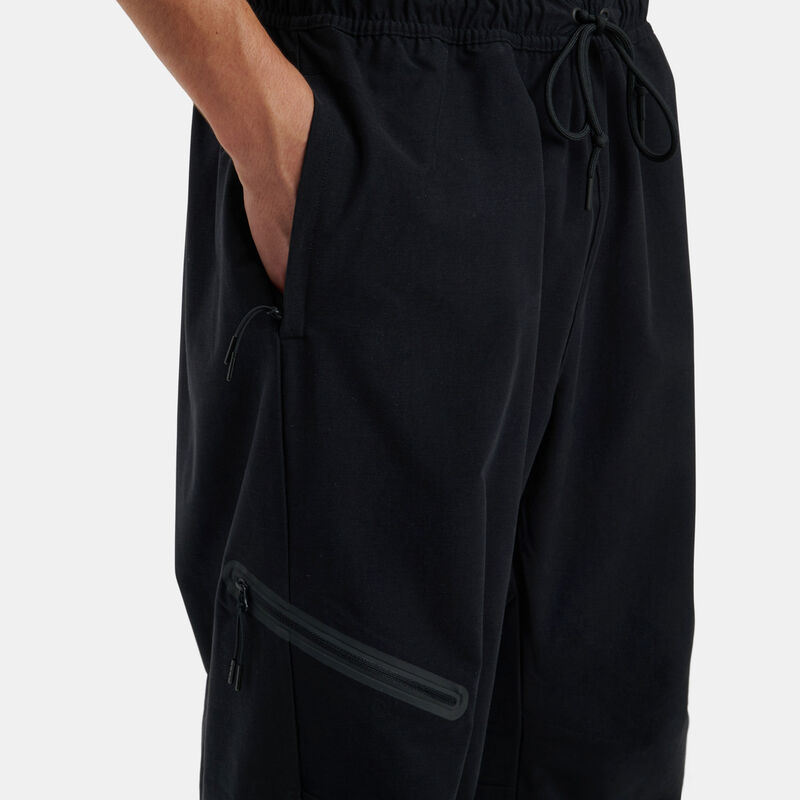 Pantaloni Nike Sportswear Tech Shori, nero