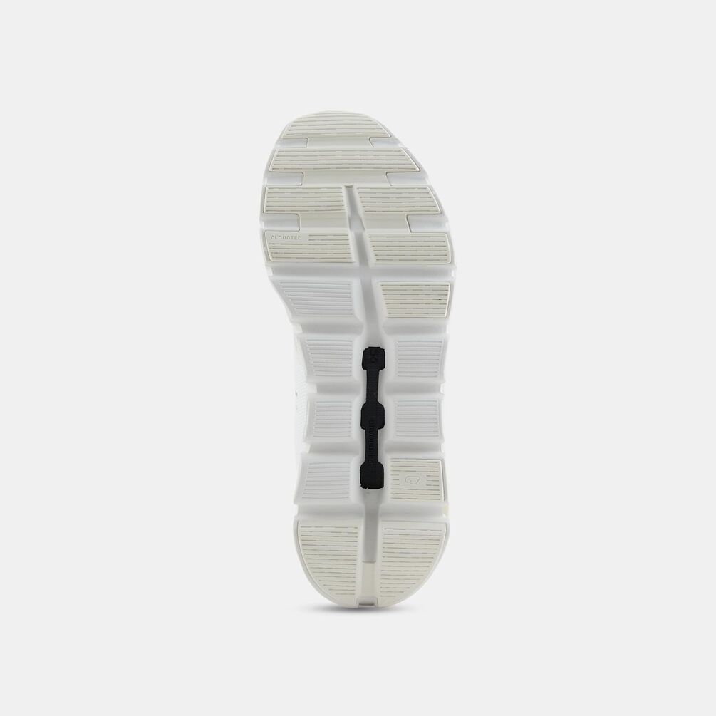 On Cloud 6, bianco