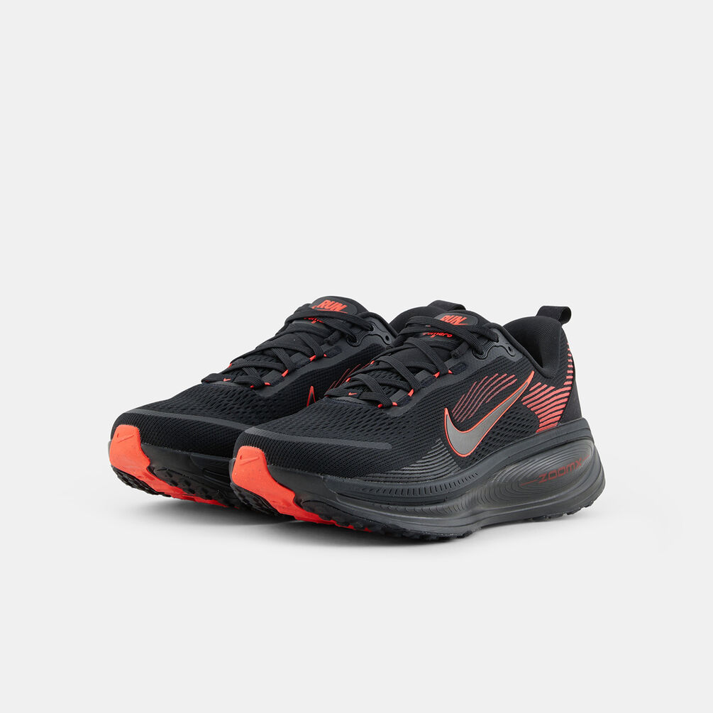 Nike Vomero 18, nero/rosso
