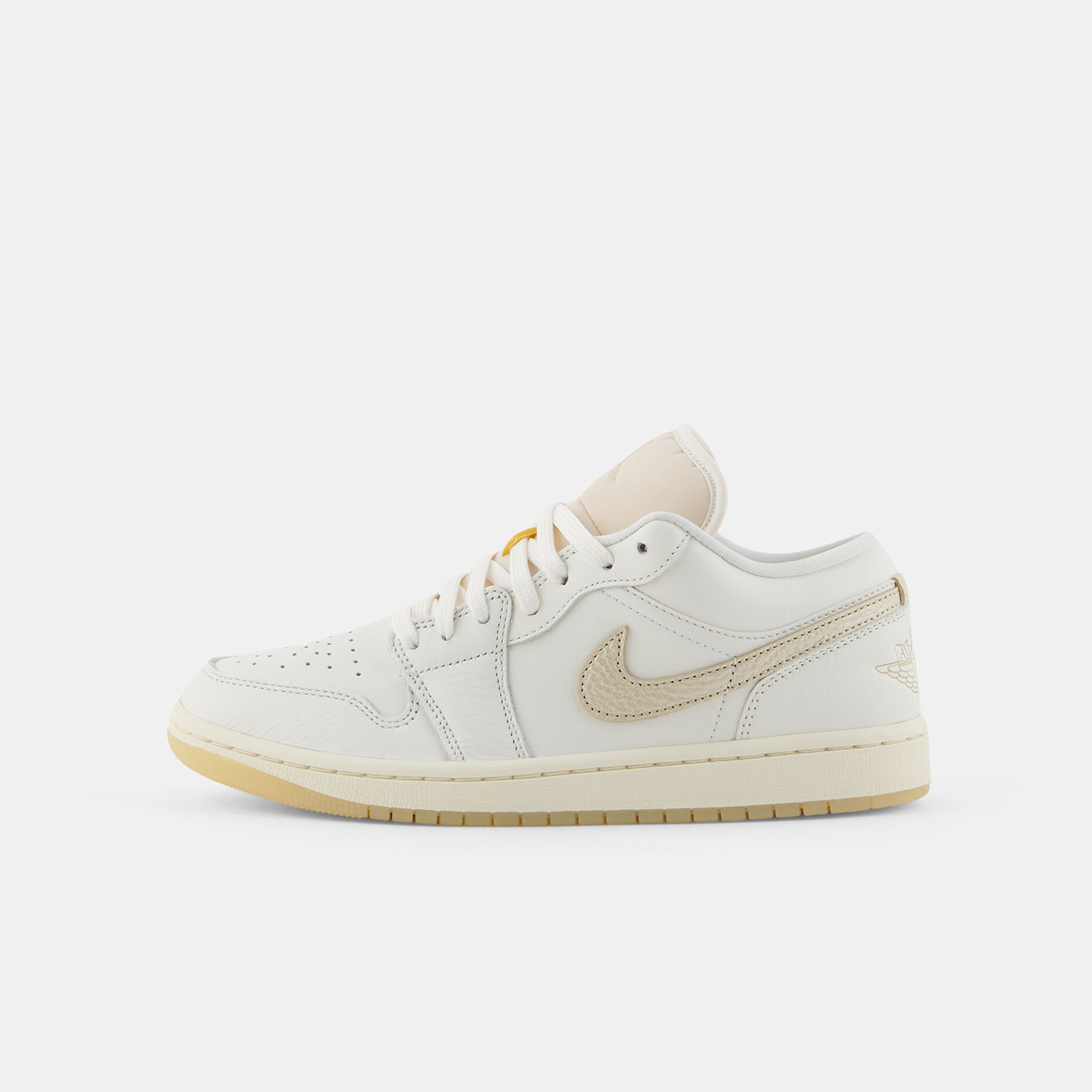 Air Jordan 1 Low SE Metallic Team Gold (W), beige/oro