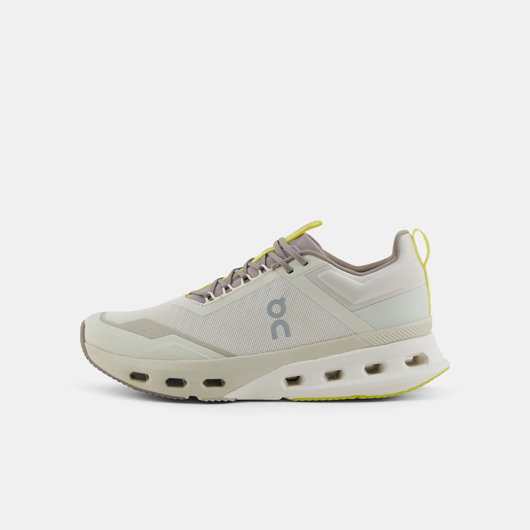 On Cloudnova X, grigio/beige/giallo