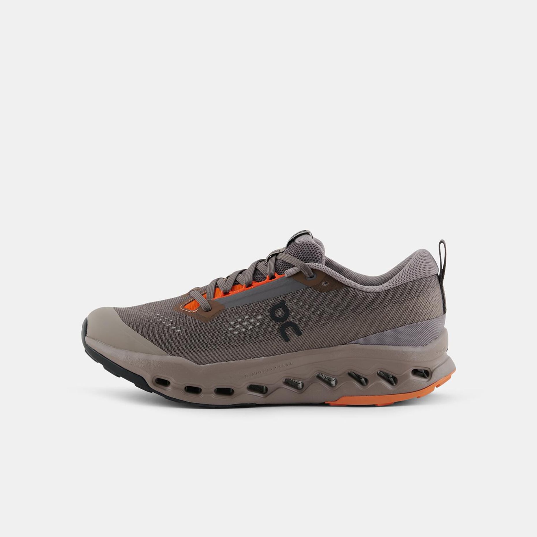 On Cloudsurfer Trail 2, grigio/arancione/marrone