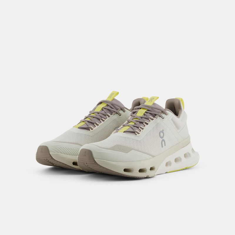 On Cloudnova X, grigio/beige/giallo