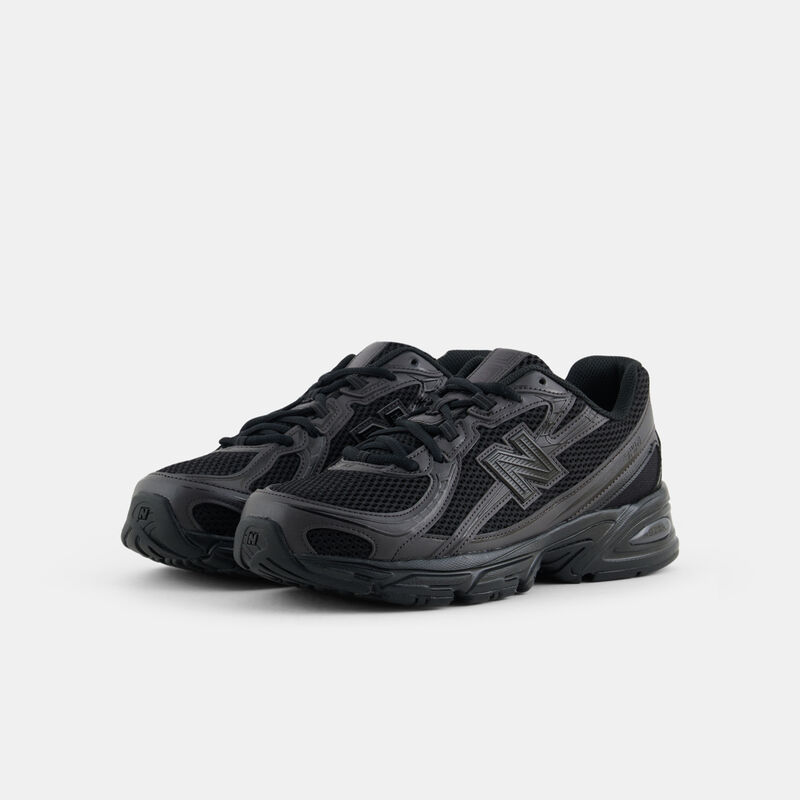 New Balance 740, nero