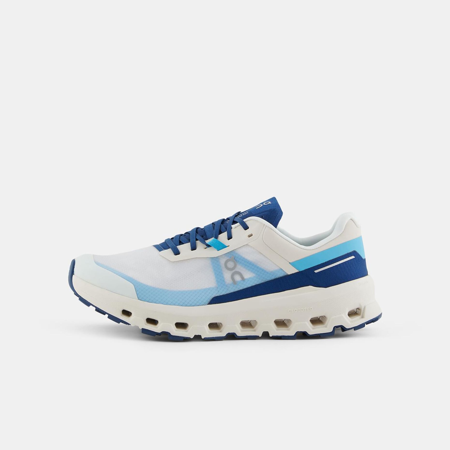 On Cloudvista 2, bianco/azzurro/blu