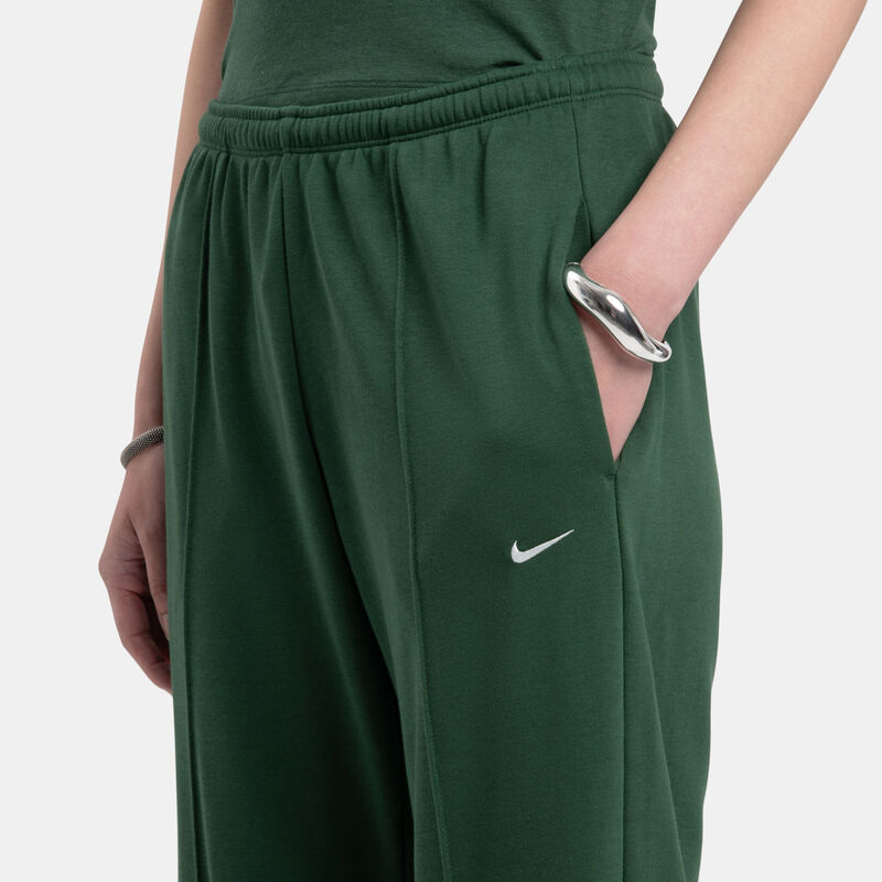 Pantaloni Nike Sportswear Chill Terry, verde/bianco