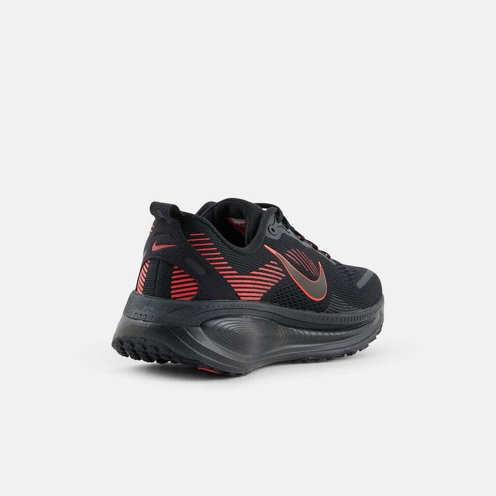 Nike Vomero 18, nero/rosso
