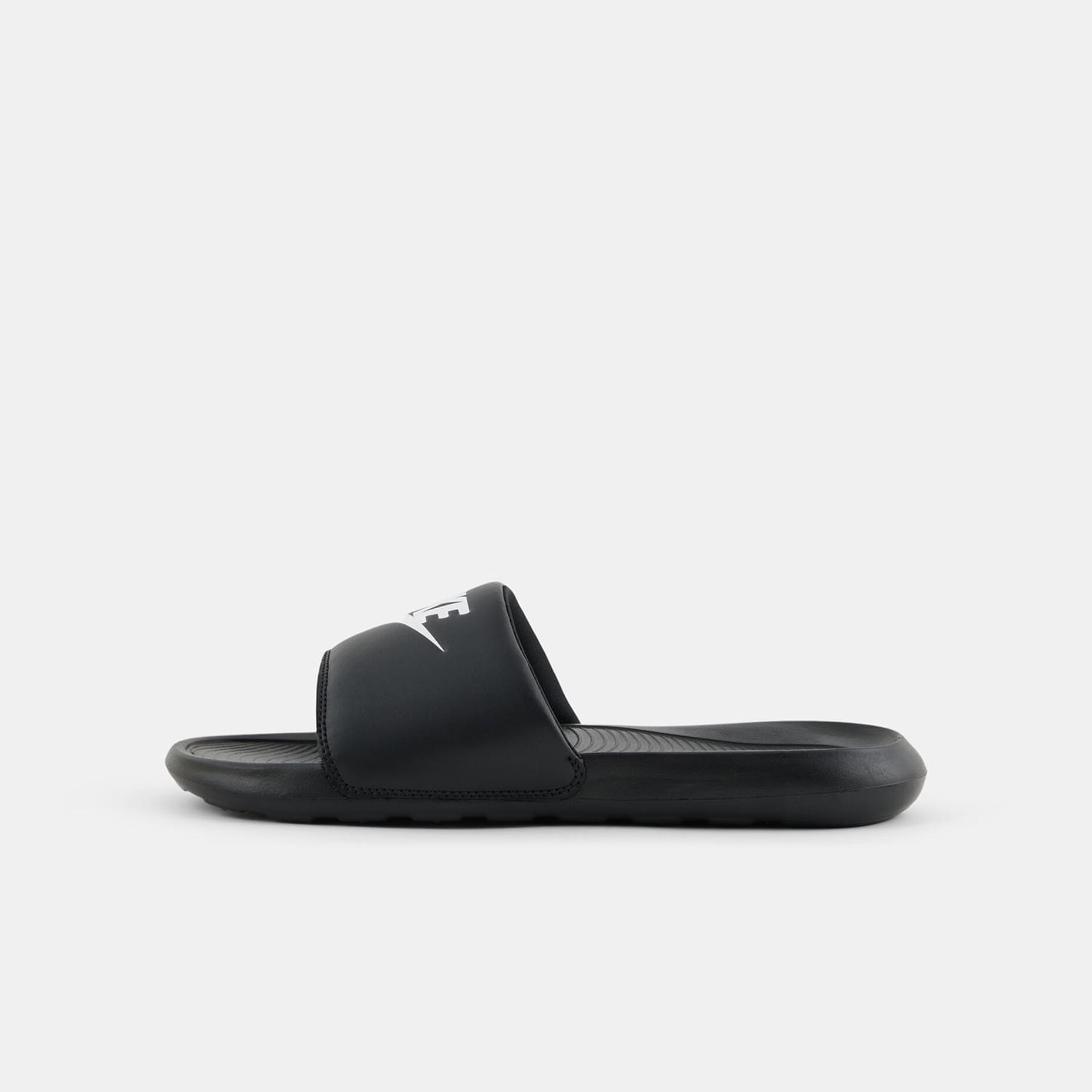 Nike Victori One, nero/bianco