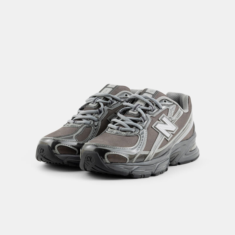 New Balance 740, grigio/argento