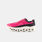 On Cloudmonster Void, fucsia/nero/beige