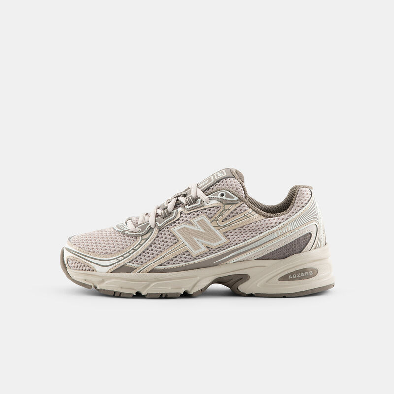 New Balance 740, beige